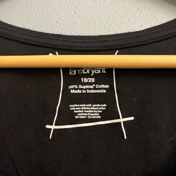 Lane Bryant T-Shirt - Picture 2 of 2